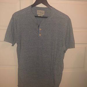 Men’s lucky brand t shirt
